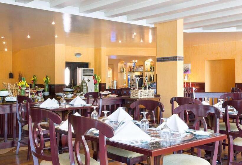 Novotel Bahrain Al Dana Resort