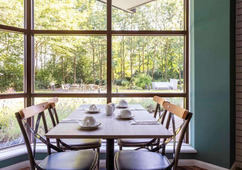 Novotel Newcastle Airport