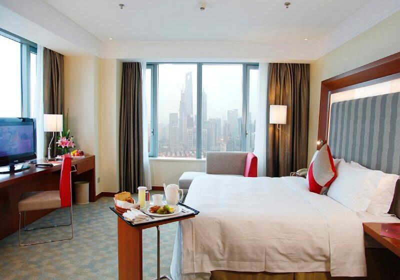 Novotel Atlantis Shanghai   Breakfast In The Clouds With River View In The Revolving Restaurant