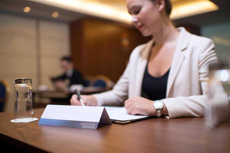 Novotel Atlantis Shanghai   Breakfast In The Clouds With River View In The Revolving Restaurant
