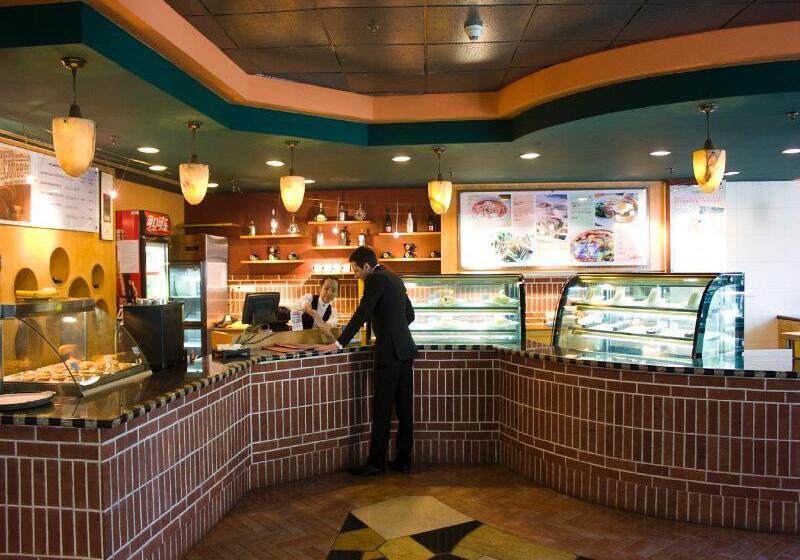 Novotel Atlantis Shanghai   Breakfast In The Clouds With River View In The Revolving Restaurant