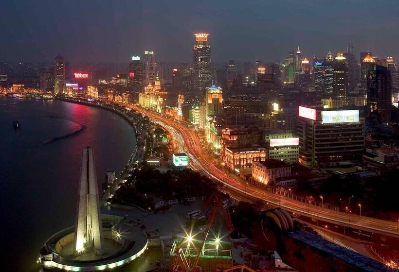 Novotel Atlantis Shanghai   Breakfast In The Clouds With River View In The Revolving Restaurant