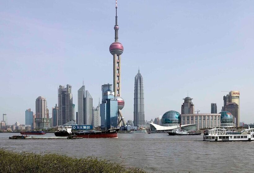 Novotel Atlantis Shanghai   Breakfast In The Clouds With River View In The Revolving Restaurant