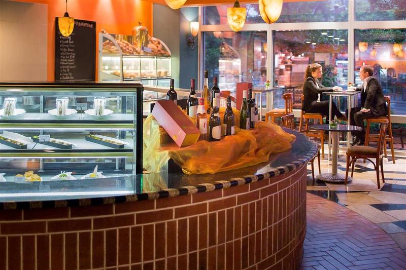 Novotel Atlantis Shanghai   Breakfast In The Clouds With River View In The Revolving Restaurant