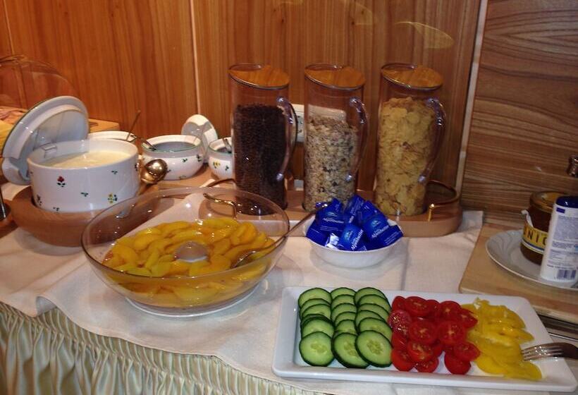 ペンション Garni Schönblick