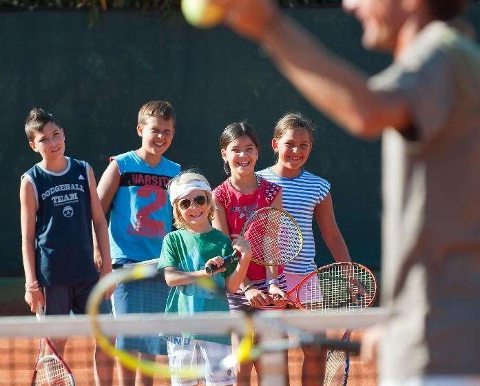 אתר נופש Chia Laguna   Hotel Village