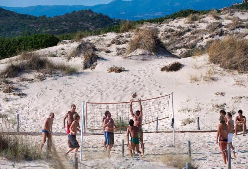 אתר נופש Chia Laguna   Hotel Village