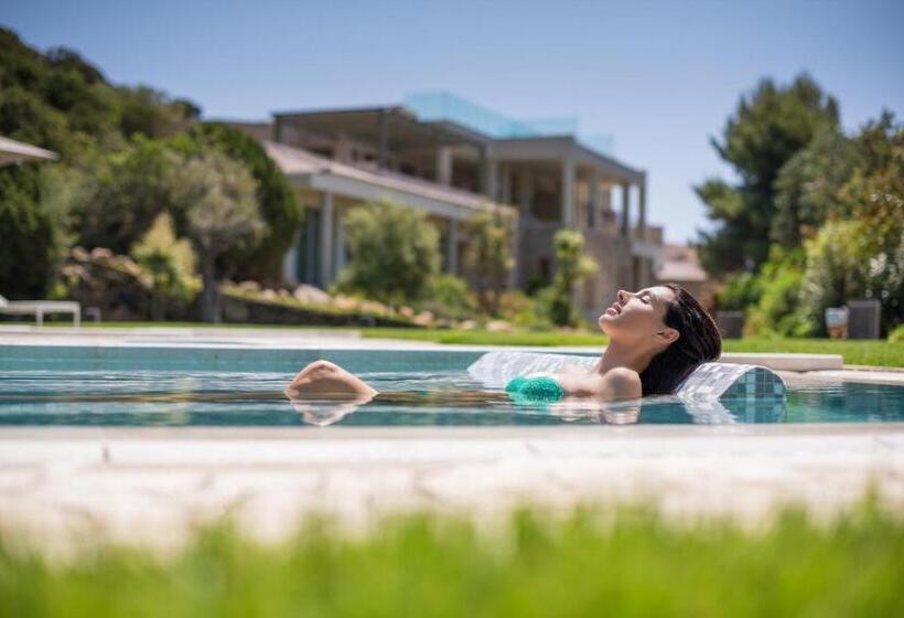 אתר נופש Chia Laguna   Hotel Village