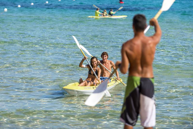 אתר נופש Chia Laguna   Hotel Village