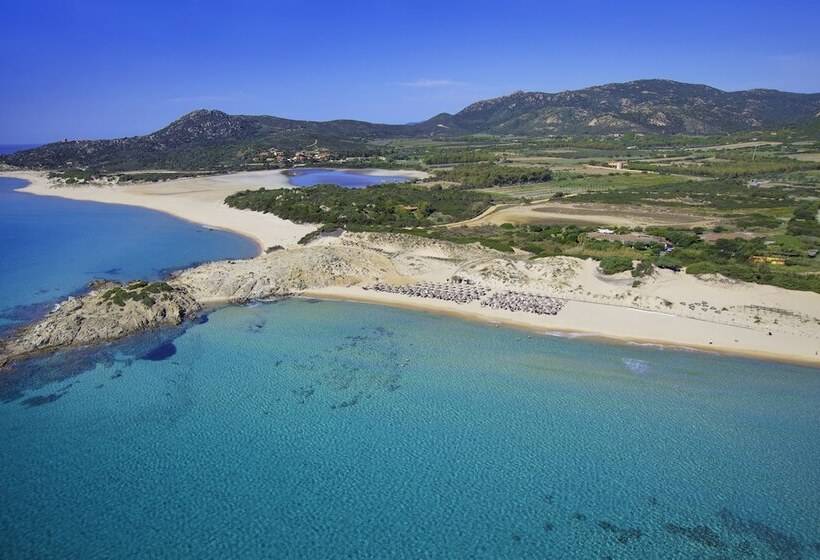 אתר נופש Chia Laguna   Hotel Village