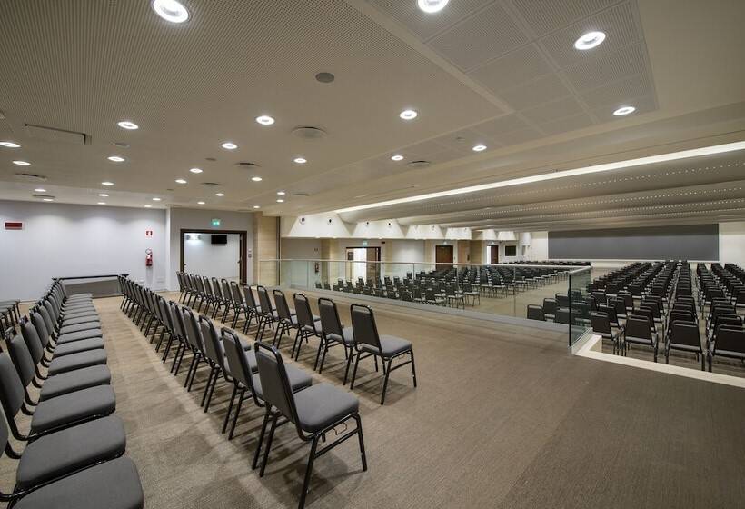 אתר נופש Chia Laguna   Hotel Village