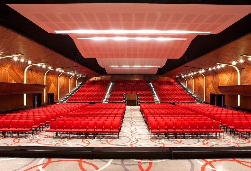 منتجع Le Méridien Kochi