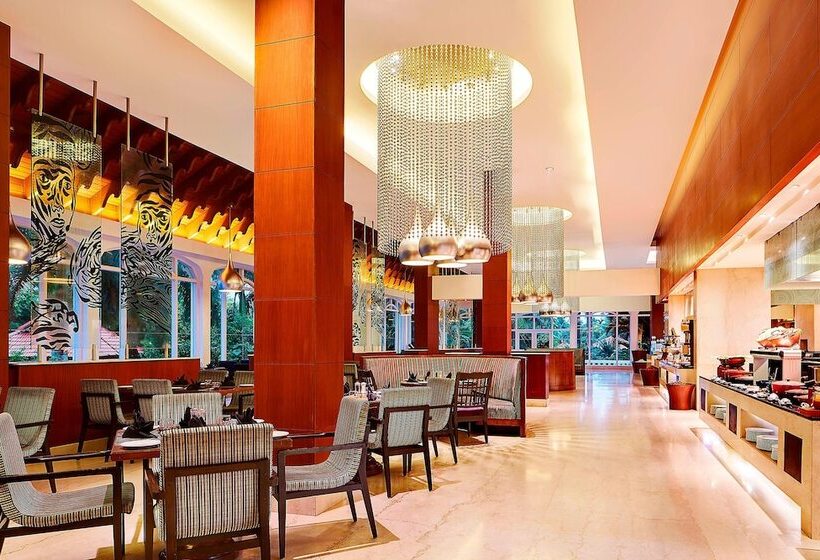 منتجع Le Méridien Kochi