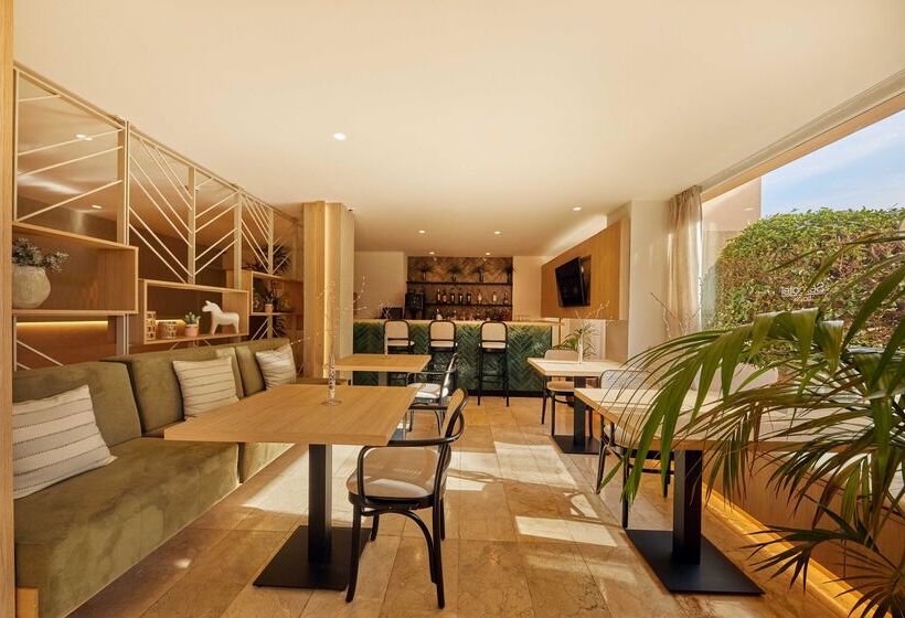 هتل Zurbarán Palma