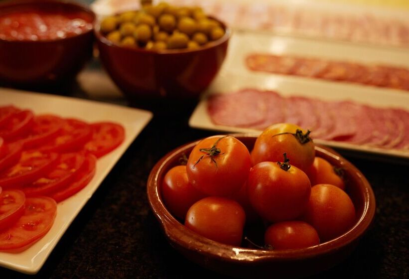 هتل Zurbarán Palma