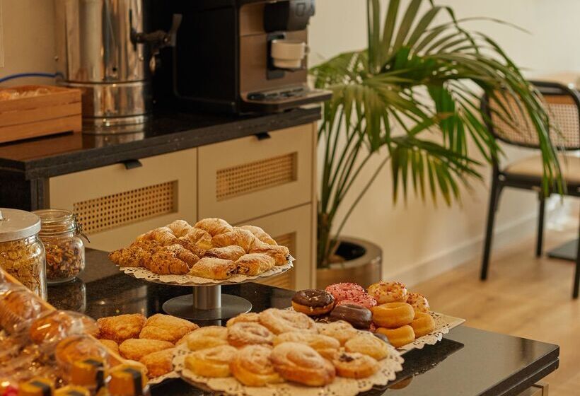 هتل Zurbarán Palma