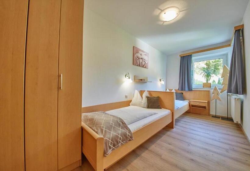 Am Zwölferkogel Appartements