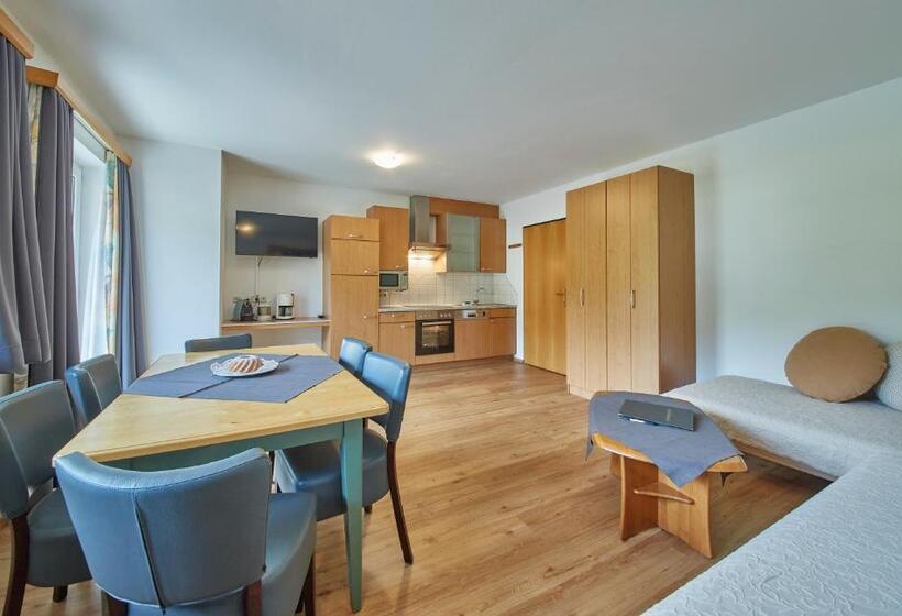 Am Zwölferkogel Appartements