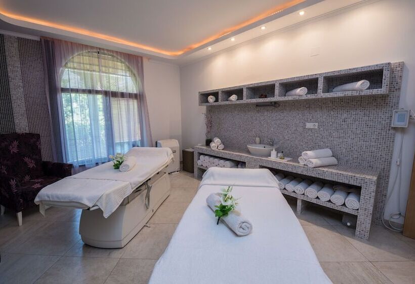 Apartments In Complex Poseidon