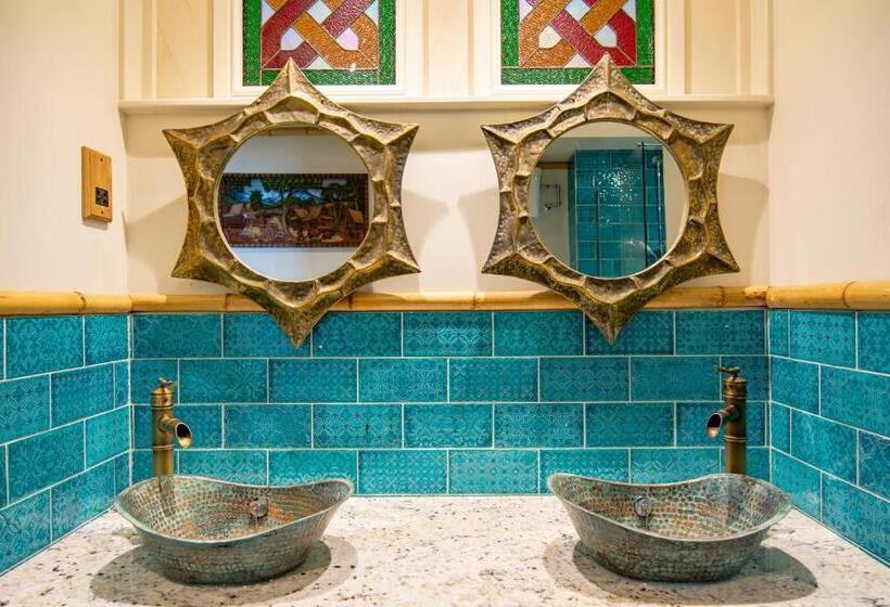 ベッドアンドブレックファースト Tolcarne Beach Colonial Restaurant And Rooms