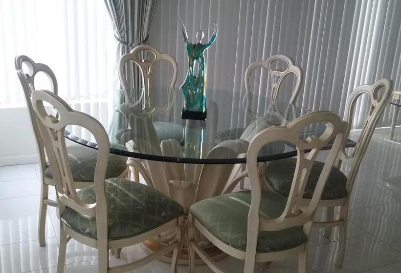 مبيت وإفطار Wave Dancer