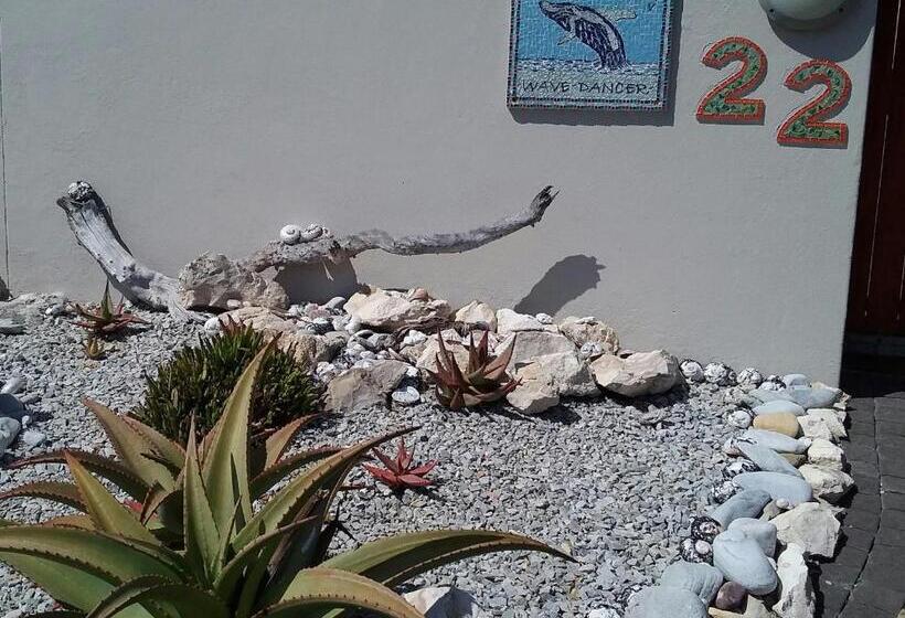 مبيت وإفطار Wave Dancer