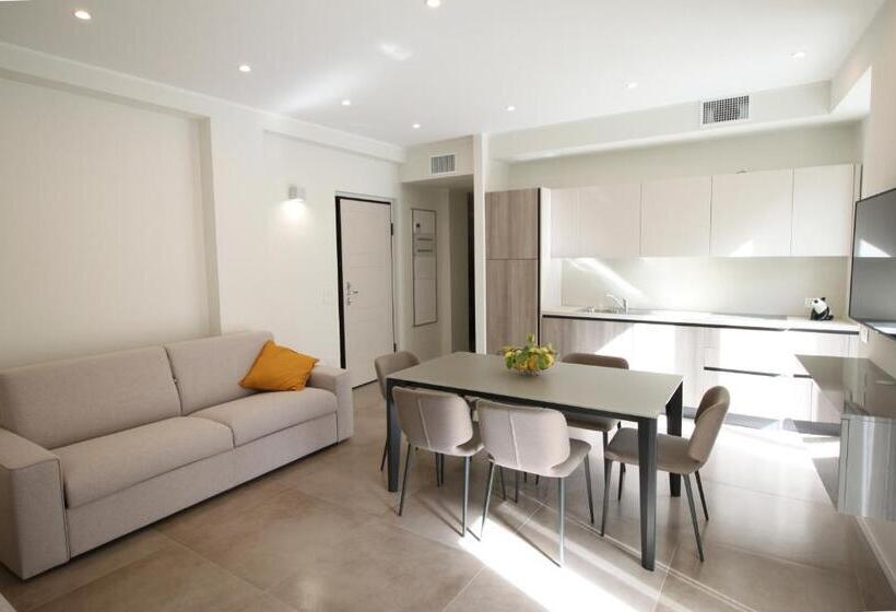 Casa Vacanze Residence Ideale Suites And Apartments