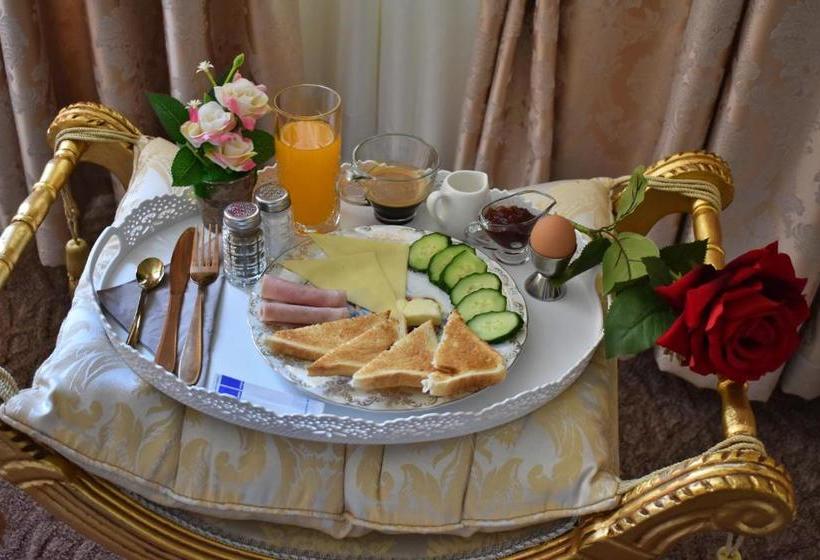 ホテル Antiques & Gold Boutique Guesthouse