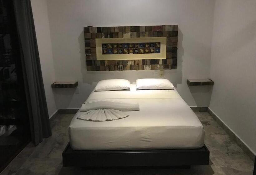 Отель Blue Reef Frente Al Mar