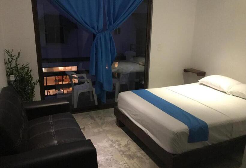 Отель Blue Reef Frente Al Mar