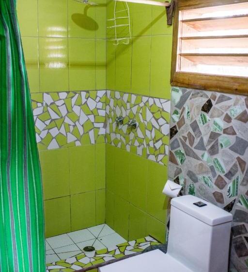 בית מלון כפרי Pine Ridge Lodge