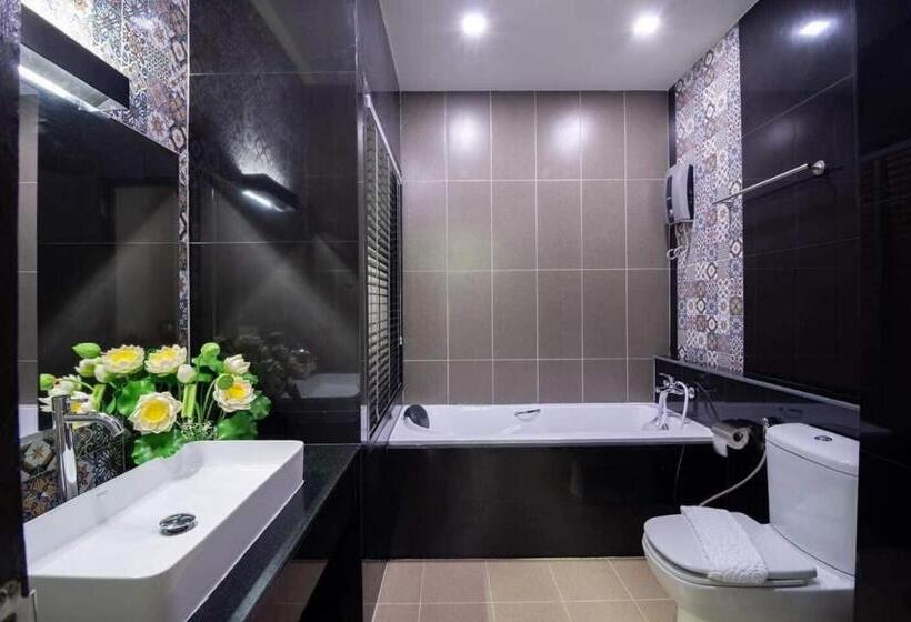 Отель Pura Nakhon