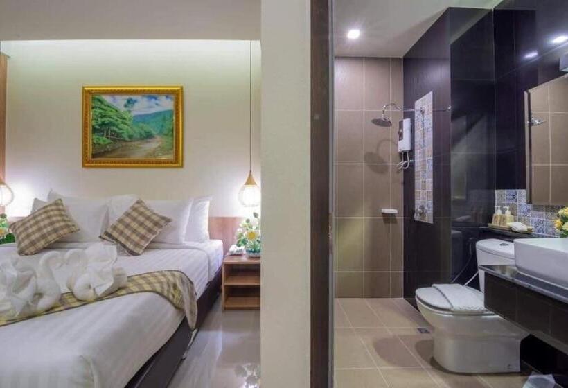 Отель Pura Nakhon