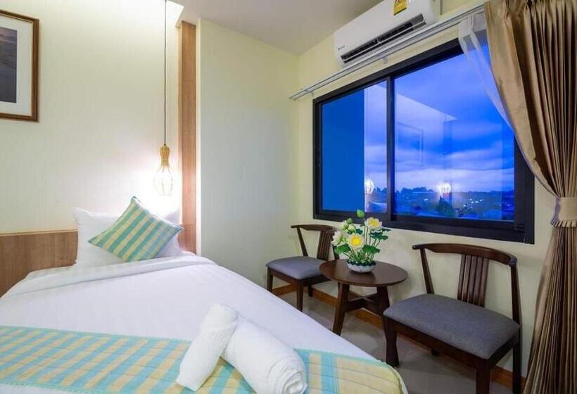 Отель Pura Nakhon