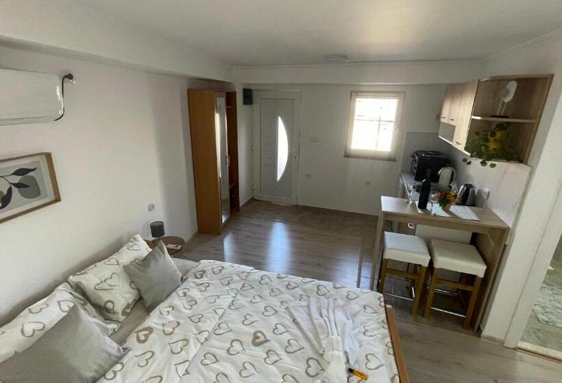 پانسیون Apartman Mim