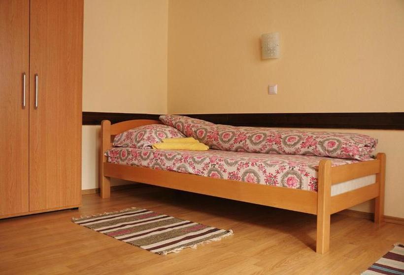 پانسیون Apartman Baron