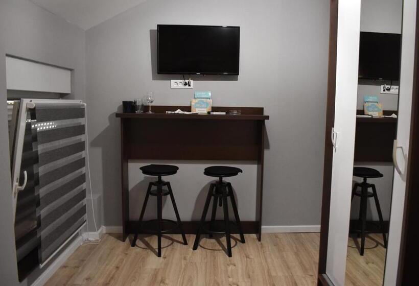 پانسیون Apartmani Zrenjanin