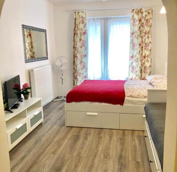 پانسیون Apartments Maria