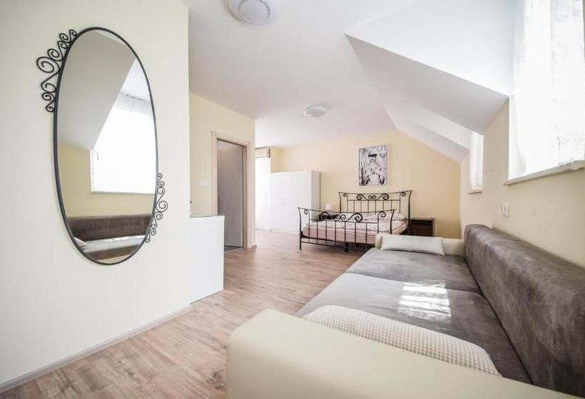 پانسیون Apartments Maria