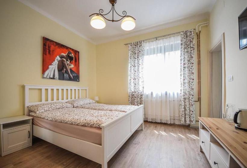 پانسیون Apartments Maria