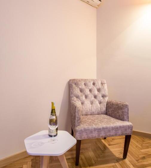 پانسیون Apartments Vila Marija