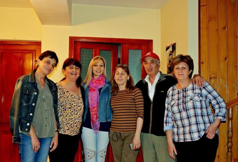 پانسیون Boutique Hotel Eco House Tbilisi