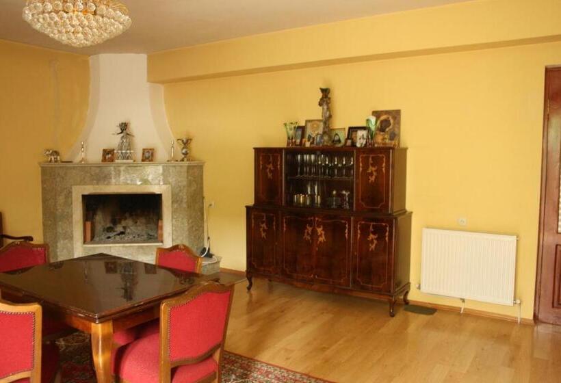 پانسیون Boutique Hotel Eco House Tbilisi