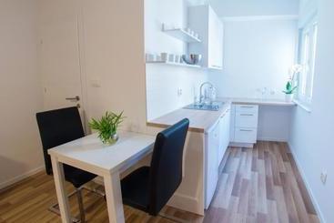 پانسیون Comfort Apartments M&s