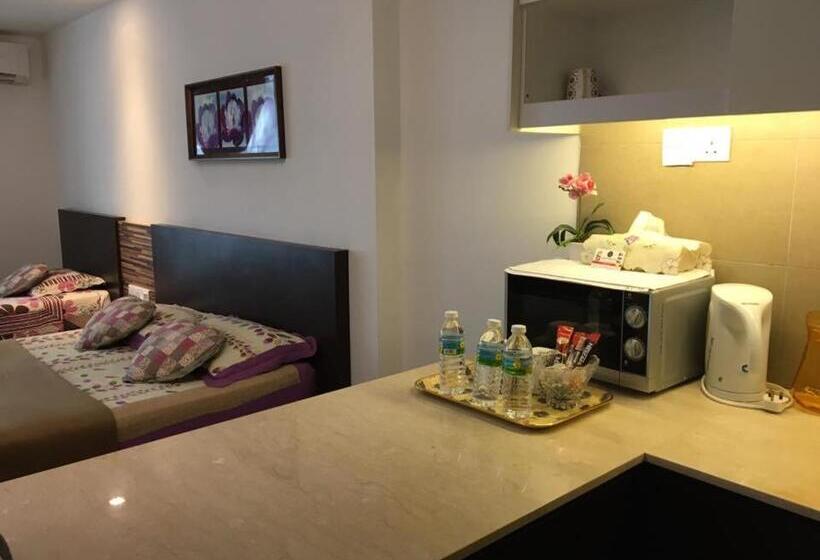 بنسيون Cyber Studio Apartment