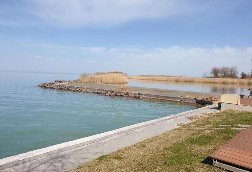 Pensjonat ádám Apartmanház