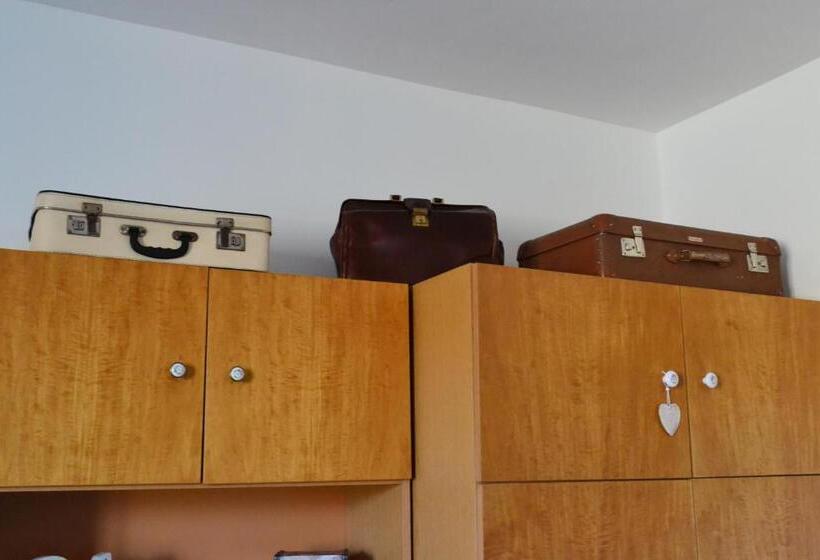 Пансион Farkaskő Vendégház