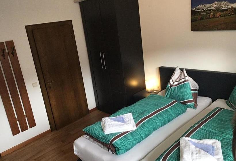 پانسیون Haus Salzburgerland