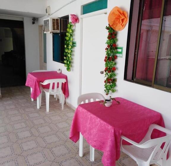 펜션 Hostal Poseidon Del Mar