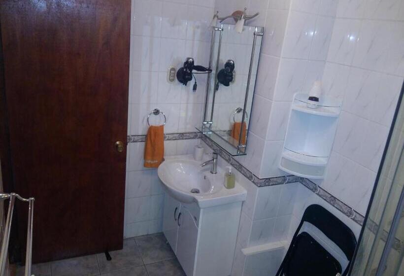 بنسيون La Casa Guesthouse